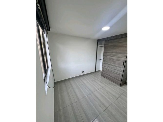 Apartamento de 3 alcobas en venta en Fontibon, Bello, 74 m² · foto 4 de 5