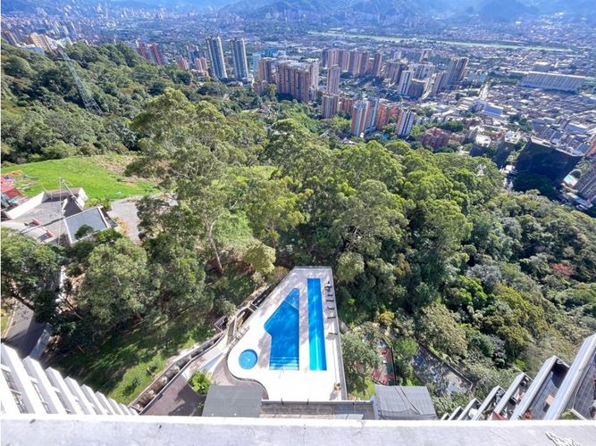 Apartamento en venta en El Poblado, Medellín · foto 21 de 24