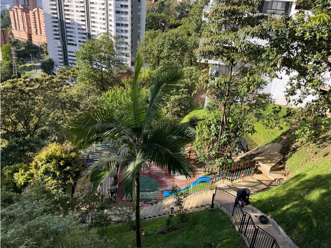 Apartamento en venta en El Poblado, Medellín · foto 23 de 24