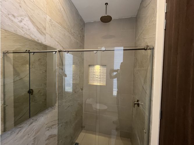 Casa de 3 alcobas en venta en Cr. Country Plaza, Jamundí, 141 m² · foto 3 de 13
