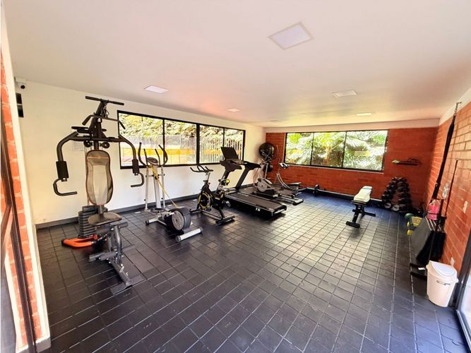 Apartamento de 2 alcobas en venta en Las Lomitas, Sabaneta, 111 m² · foto 15 de 24