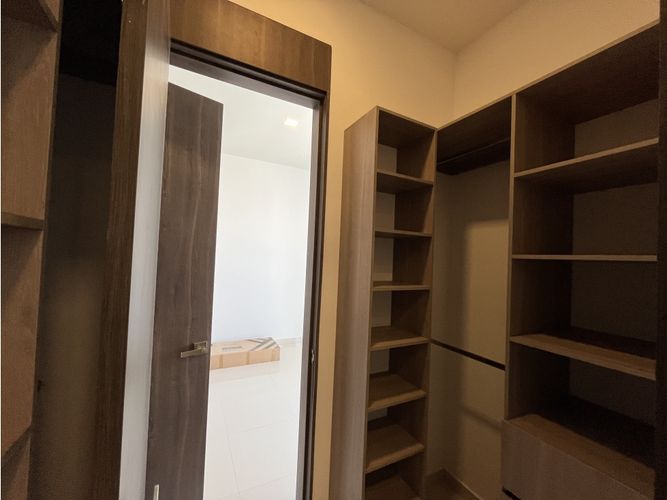 Casa de 3 alcobas en venta en Cr. Country Plaza, Jamundí, 141 m² · foto 11 de 13