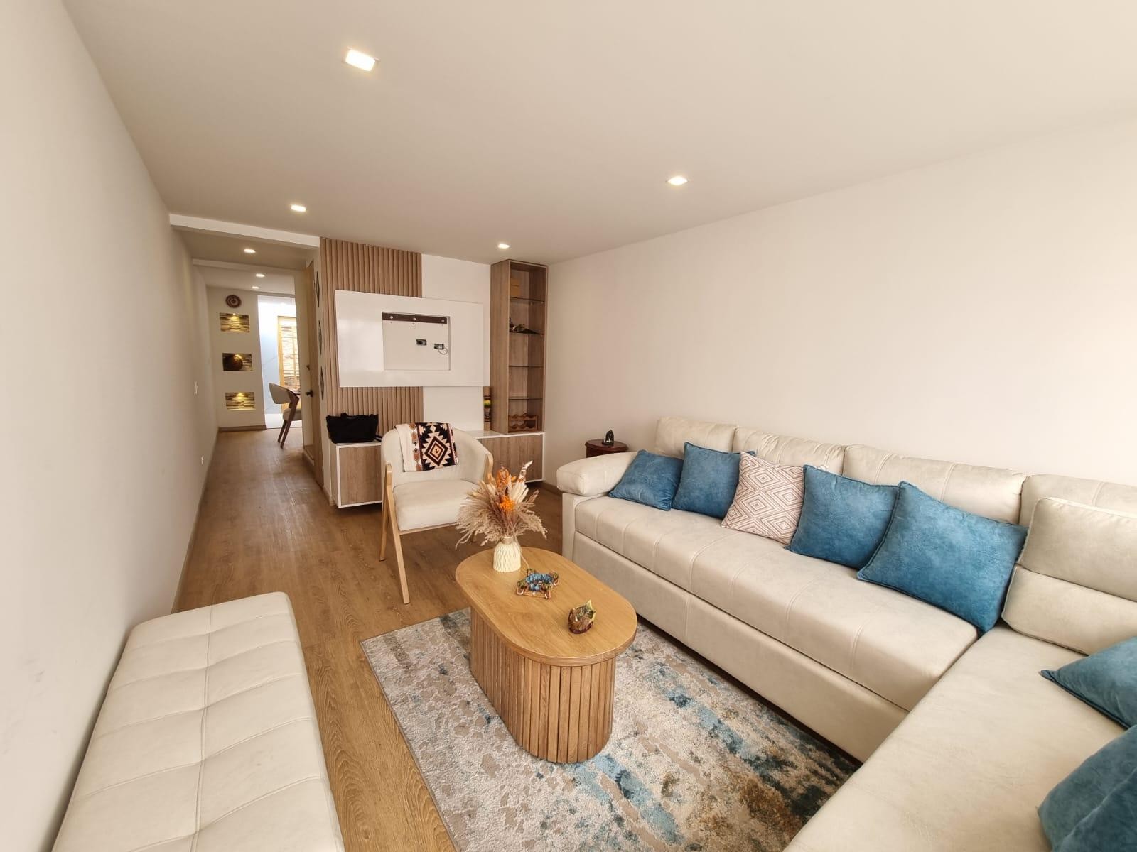 Casa en venta en Villas De Granada, Bogotá · foto 4 de 24