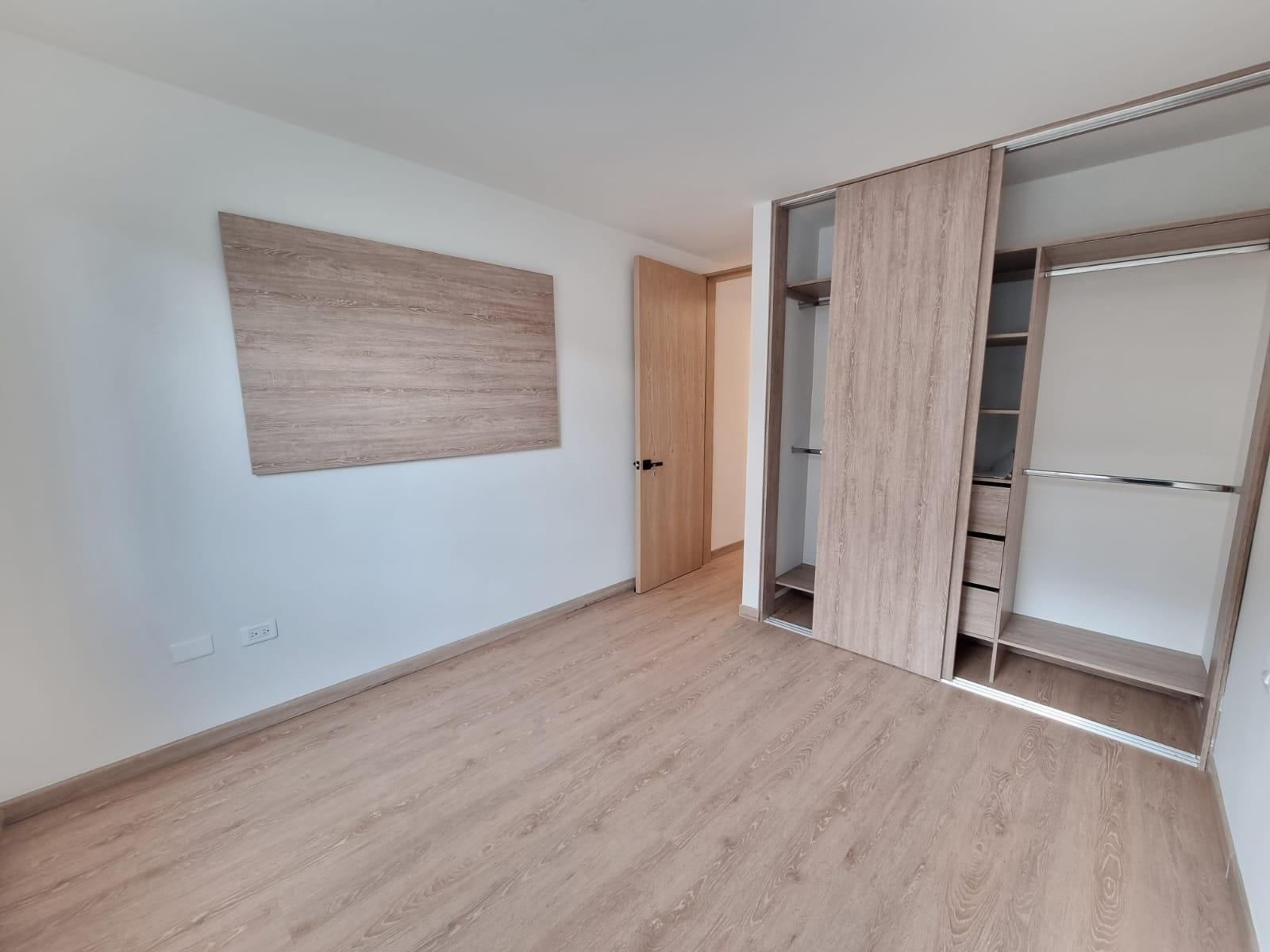 Casa en venta en Villas De Granada, Bogotá · foto 15 de 24