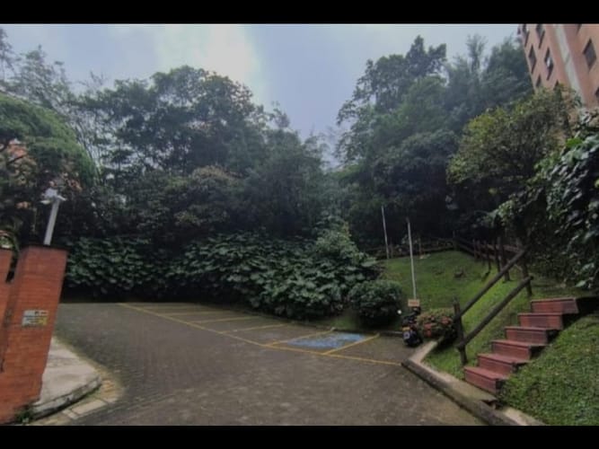 Apartamento de 3 alcobas en venta en El Tesoro, Medellín, 140 m² · foto 23 de 24