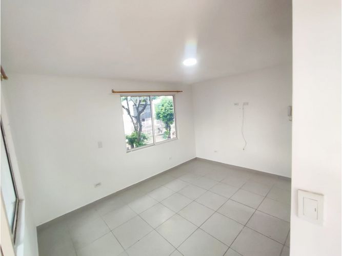Casa de 4 alcobas en venta en Panamericano, Cali, 200 m² · foto 6 de 9