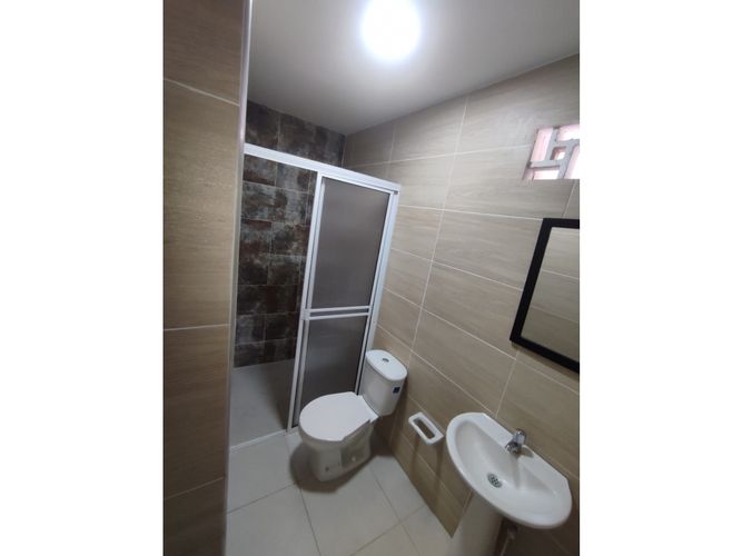 Casa de 4 alcobas en venta en Panamericano, Cali, 200 m² · foto 8 de 9