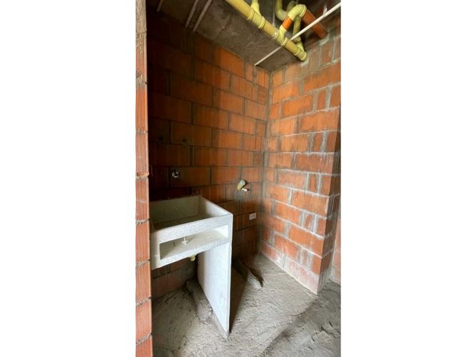 Apartamento de 3 alcobas en venta en Bellavista, Bello, 76 m² · foto 18 de 19