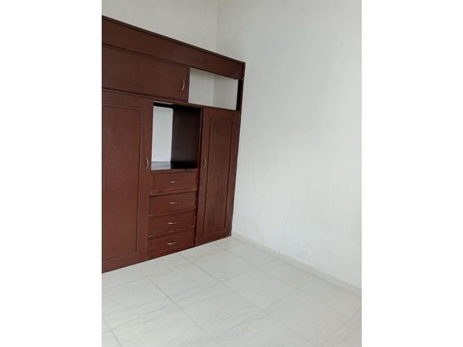 Apartamento de 3 alcobas en venta en Napoles, Jamundí, 56 m² · foto 7 de 8