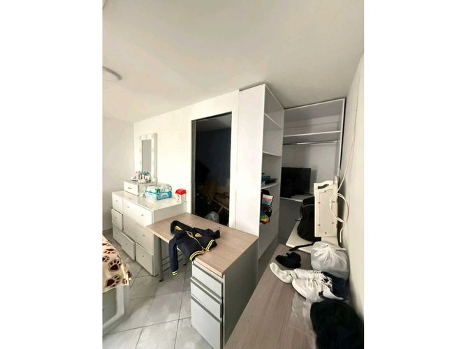 Casa de 4 alcobas en venta en La América, Medellín, 702 m² · foto 4 de 24