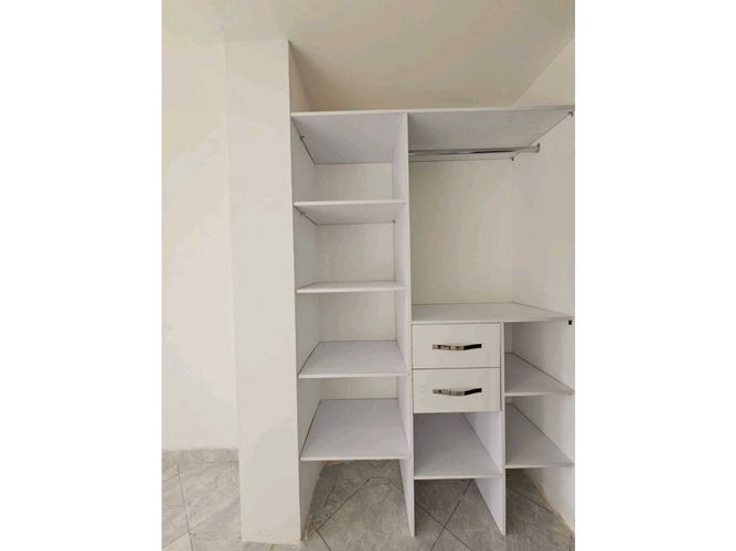 Casa de 4 alcobas en venta en La América, Medellín, 702 m² · foto 10 de 24