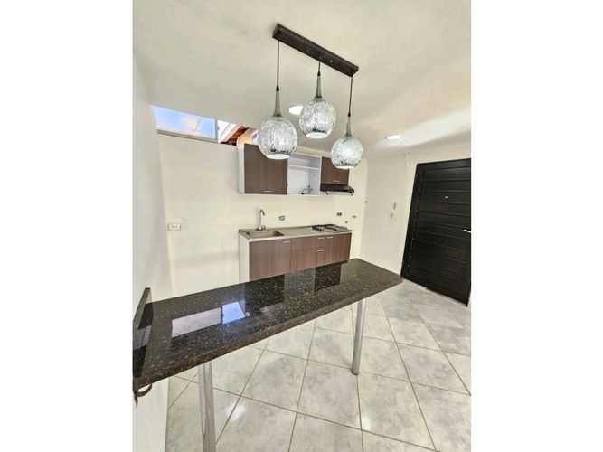 Casa de 4 alcobas en venta en La América, Medellín, 702 m² · foto 12 de 24