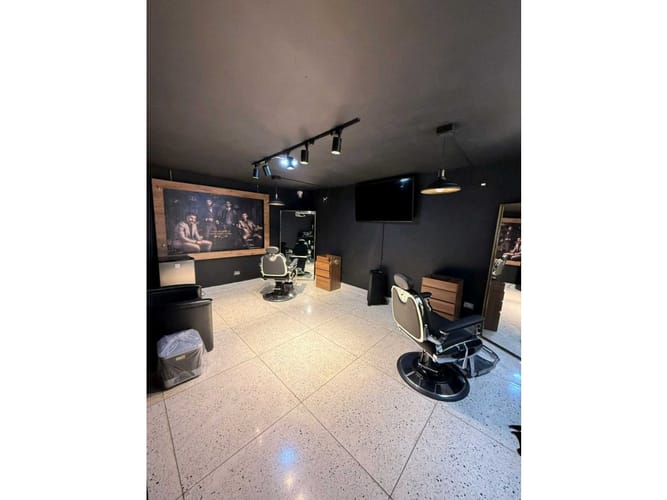 Casa de 4 alcobas en venta en La América, Medellín, 702 m² · foto 14 de 24