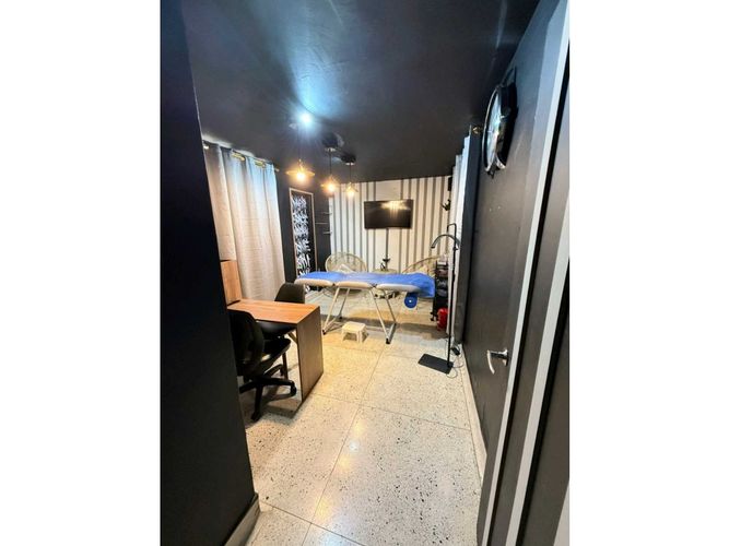 Casa de 4 alcobas en venta en La América, Medellín, 702 m² · foto 15 de 24