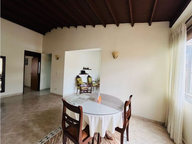 Apartamento de 4 alcobas en venta en Las Acacias, Medellín, 113 m² · foto 3 de 24