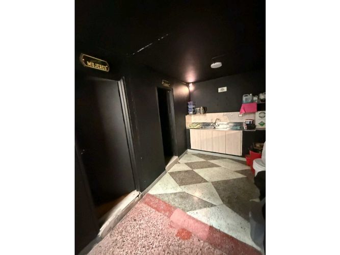 Casa de 4 alcobas en venta en La América, Medellín, 702 m² · foto 16 de 24