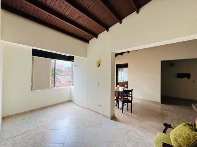 Apartamento de 4 alcobas en venta en Las Acacias, Medellín, 113 m² · foto 4 de 24
