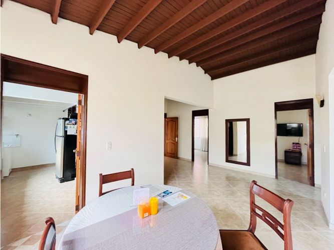 Apartamento de 4 alcobas en venta en Las Acacias, Medellín, 113 m² · foto 9 de 24