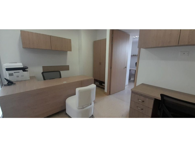 Oficina en venta en El Porvenir, Rionegro, 32 m² · foto 4 de 7