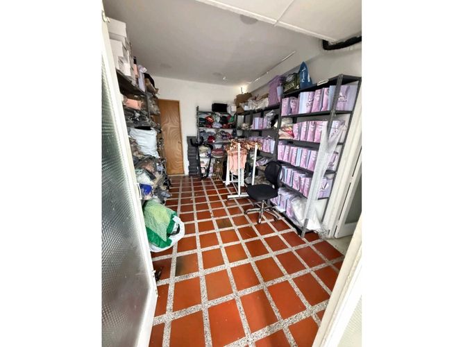 Casa de 4 alcobas en venta en La América, Medellín, 702 m² · foto 23 de 24
