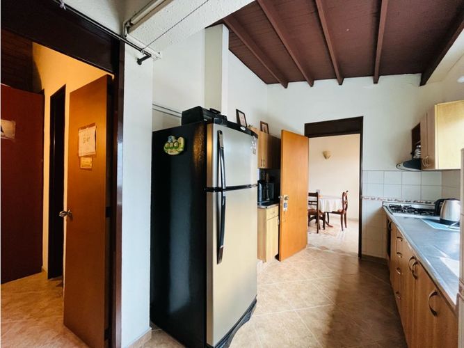 Apartamento de 4 alcobas en venta en Las Acacias, Medellín, 113 m² · foto 11 de 24