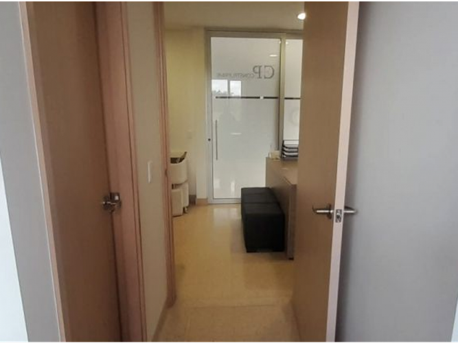 Oficina en venta en El Porvenir, Rionegro, 32 m² · foto 5 de 7