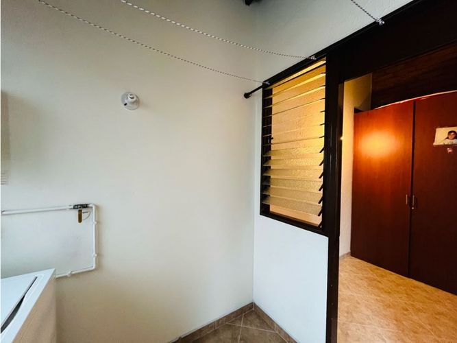 Apartamento de 4 alcobas en venta en Las Acacias, Medellín, 113 m² · foto 15 de 24