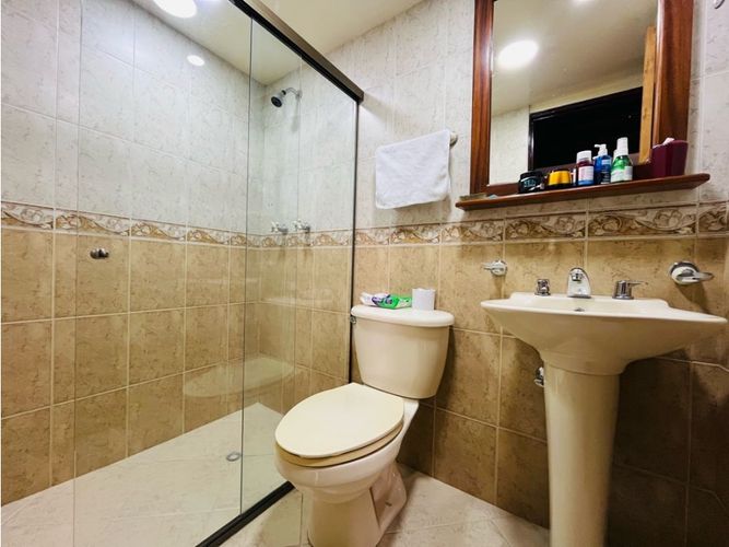 Apartamento de 4 alcobas en venta en Las Acacias, Medellín, 113 m² · foto 18 de 24