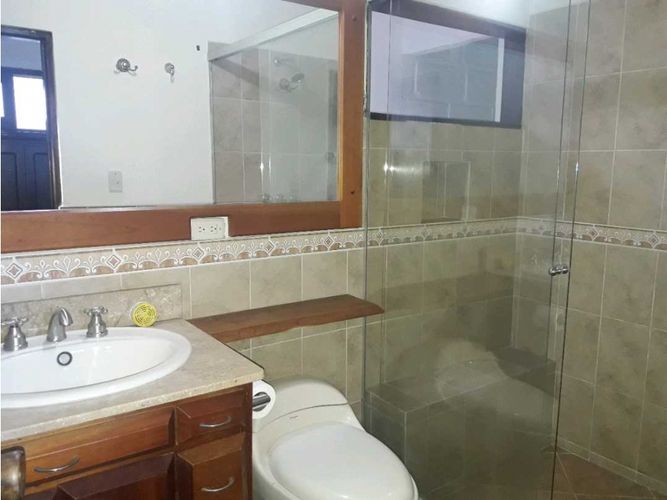 Casa de 3 alcobas en venta en El Velodromo, Medellín, 148 m² · foto 3 de 21