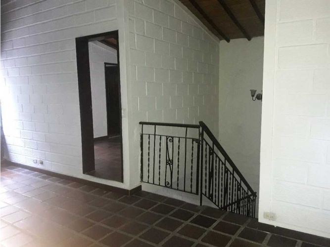 Casa de 3 alcobas en venta en El Velodromo, Medellín, 148 m² · foto 13 de 21