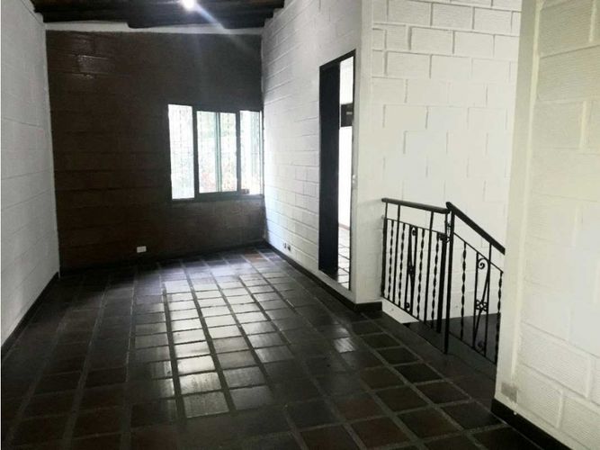 Casa de 3 alcobas en venta en El Velodromo, Medellín, 148 m² · foto 16 de 21
