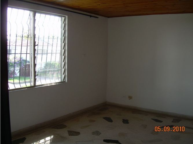Casa de 5 alcobas en venta en La Flora, Cali, 480 m² · foto 5 de 24