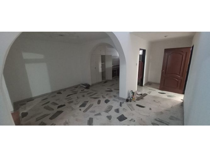 Casa de 5 alcobas en venta en La Flora, Cali, 480 m² · foto 10 de 24