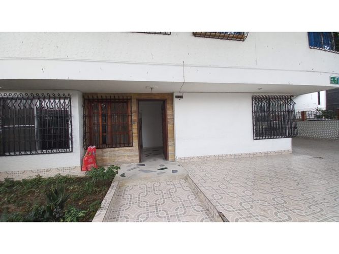Casa de 5 alcobas en venta en La Flora, Cali, 480 m² · foto 13 de 24