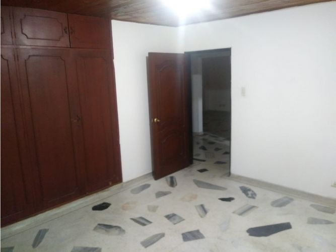 Casa de 5 alcobas en venta en La Flora, Cali, 480 m² · foto 20 de 24