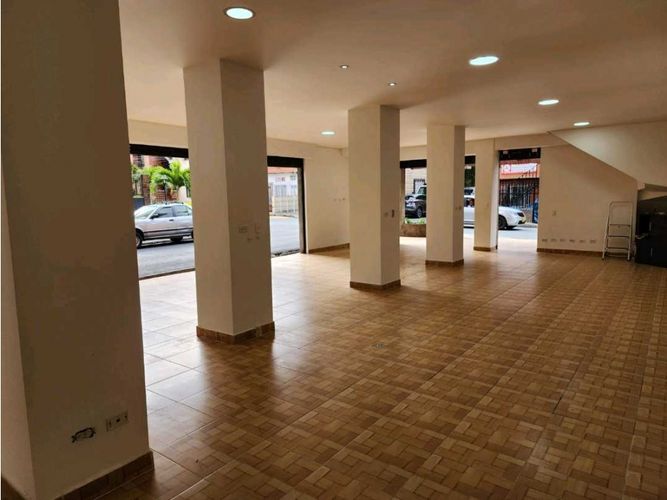 Local en arriendo en Calasanz, Medellín, 100 m² · foto 13 de 20