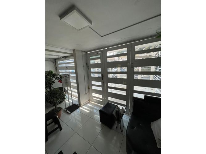 Casa de 6 alcobas en venta en La Selva, Cali, 340 m² · foto 8 de 9