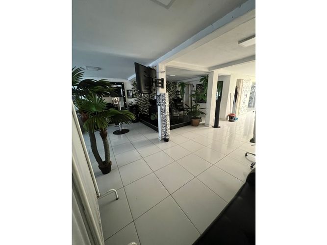 Casa de 6 alcobas en venta en La Selva, Cali, 340 m² · foto 9 de 9
