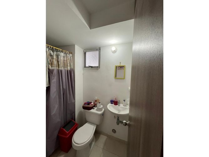 Apartamento de 2 alcobas en venta en Cr. Los Naranjos, Jamundí, 63 m² · foto 5 de 7