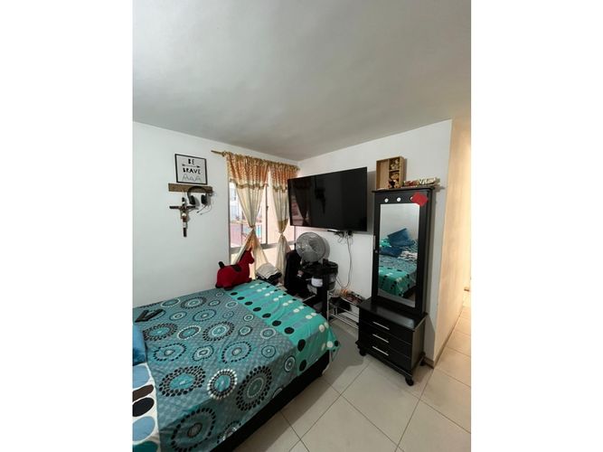 Apartamento de 2 alcobas en venta en Cr. Los Naranjos, Jamundí, 63 m² · foto 7 de 7