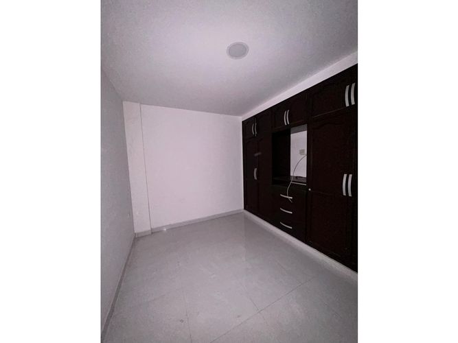 Casa de 5 alcobas en venta en Caney, Cali, 320 m² · foto 8 de 11