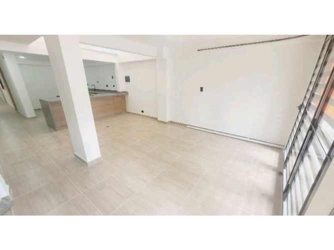 Casa de 4 alcobas en venta en San Bernardo, Medellín, 148 m² · foto 8 de 24