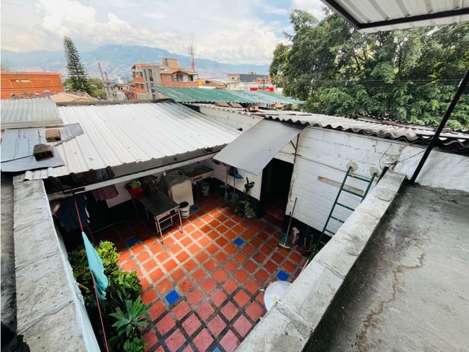 Casa de 4 alcobas en venta en La Milagrosa, Medellín, 140 m² · foto 11 de 16