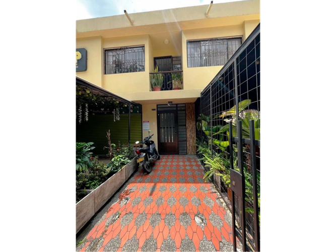 Casa de 4 alcobas en venta en La Flora, Cali, 394 m² · foto 7 de 11