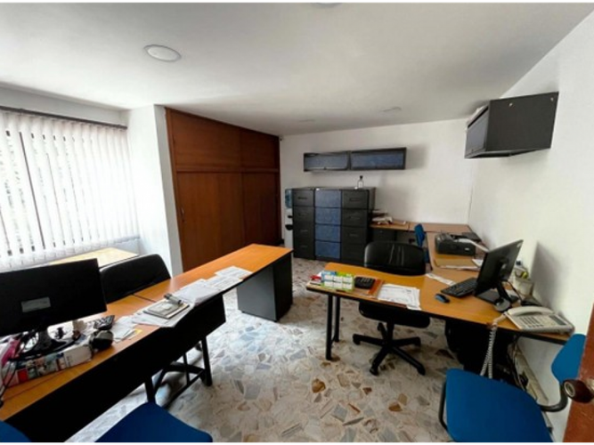 Casa de 4 alcobas en venta en La Flora, Cali, 394 m² · foto 8 de 11