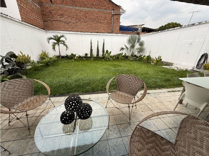 Casa de 4 alcobas en venta en La Flora, Cali, 270 m² · foto 3 de 24