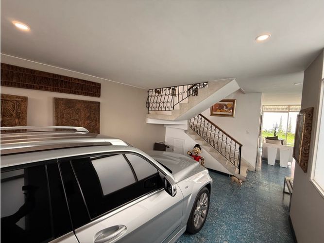 Casa de 4 alcobas en venta en La Flora, Cali, 270 m² · foto 9 de 24