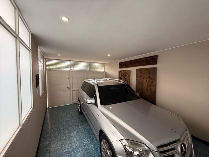 Casa de 4 alcobas en venta en La Flora, Cali, 270 m² · foto 10 de 24