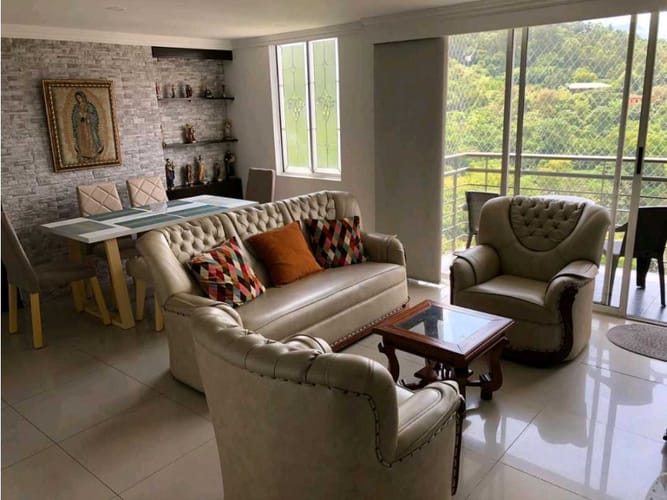 Apartamento de 4 alcobas en venta en Los Colores, Medellín, 185 m² · foto 3 de 24