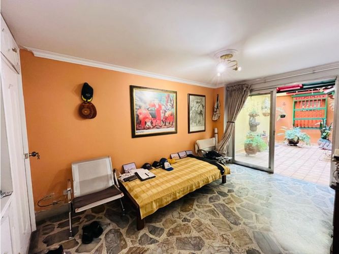 Apartamento de 4 alcobas en venta en Laureles, Medellín, 203 m² · foto 7 de 24